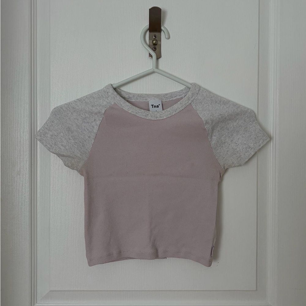 Aritzia cropped baby tee